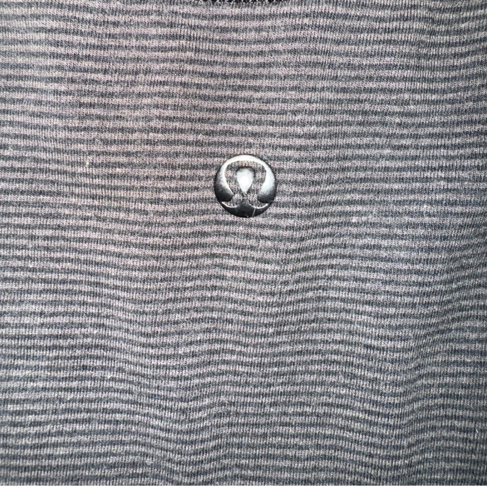 lululemon athletica Gray Short with black striped V-neck short sleeve tee - Picture 4 of 10